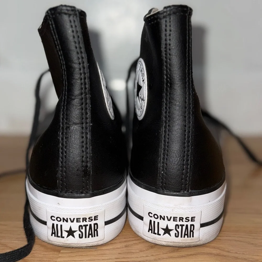 Converse Chuck Taylor All Star Black Leather High Tops – Size W9 - Picture 3 of 5